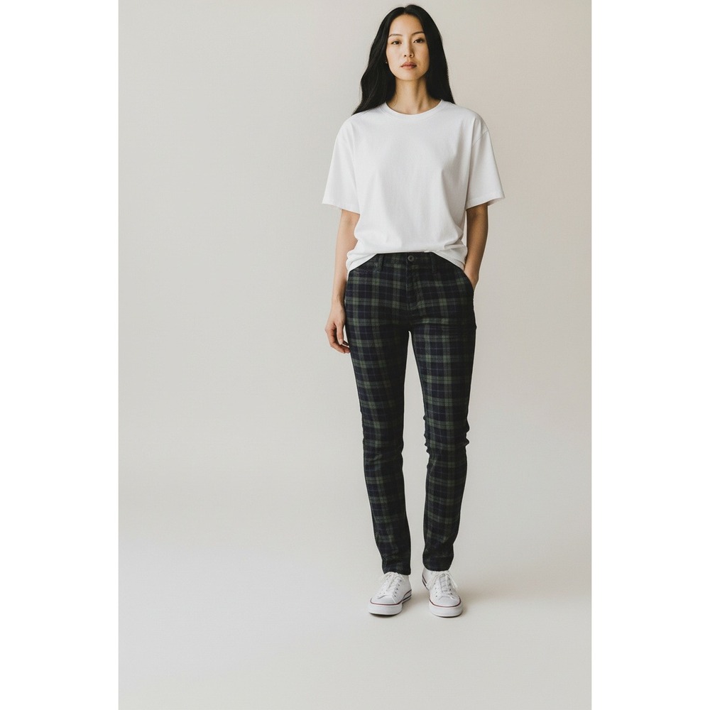 St. John's Bay Plaid Pants Women 8 Green Blue Excellent Skinny Leg Tartan